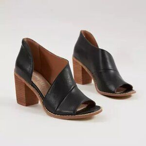 Mi.iM Jessica Heeled Sandals (Tan)